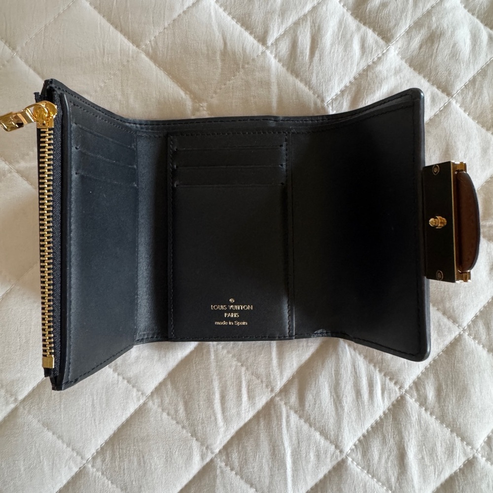 Louis Vuitton Brown Monogram Wallet - Picture 6 of 8